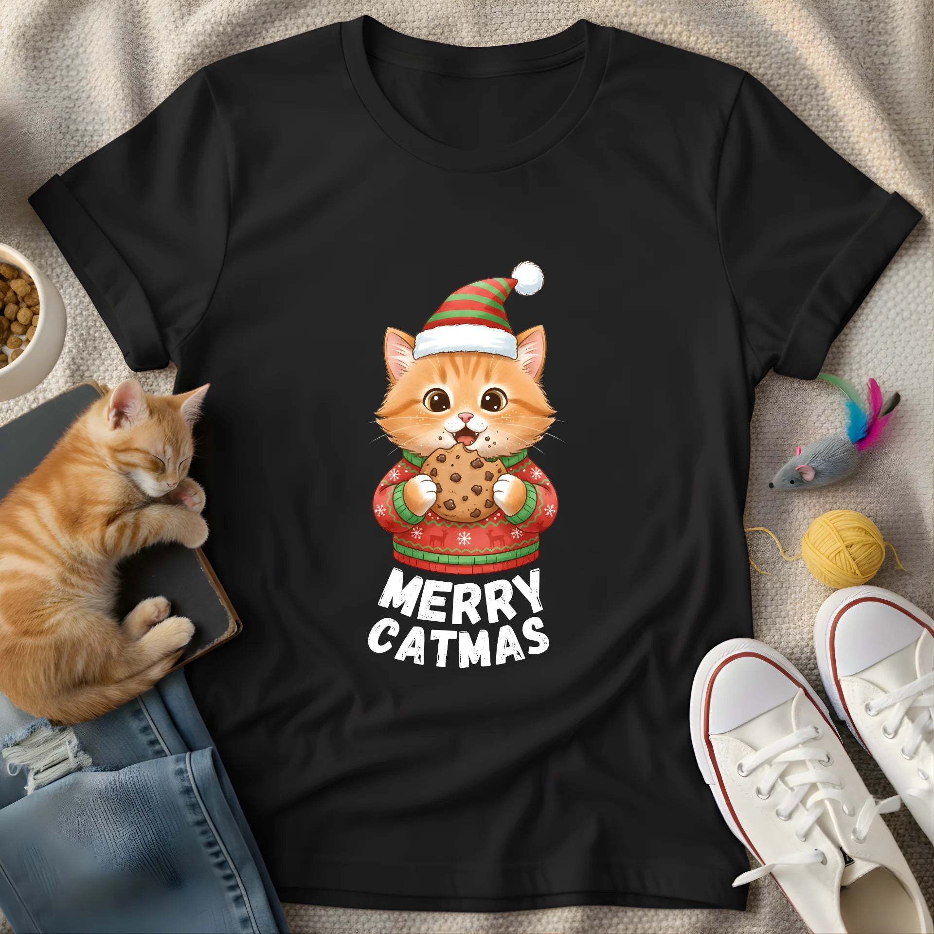 merry catmas cookie cat - Graphic Quote T-Shirt