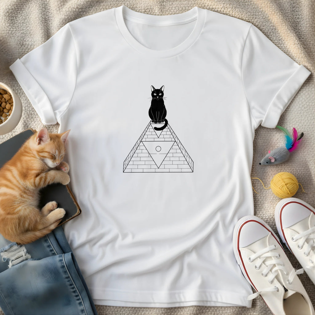 cat pyramid - Graphic T-Shirt