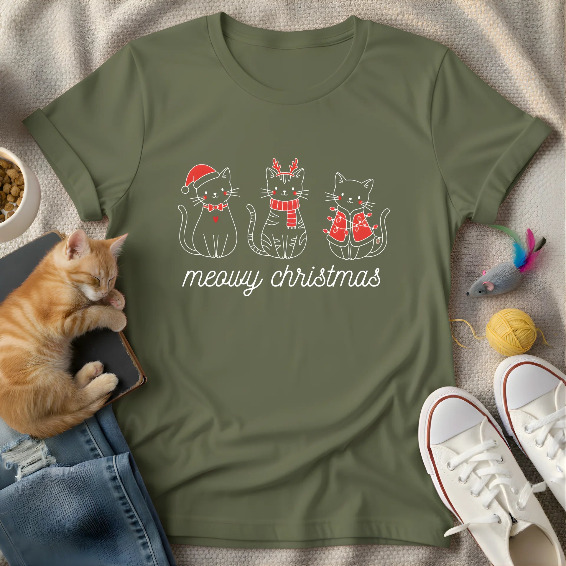 meowy christmas three cats lineart - Graphic Quote T-Shirt
